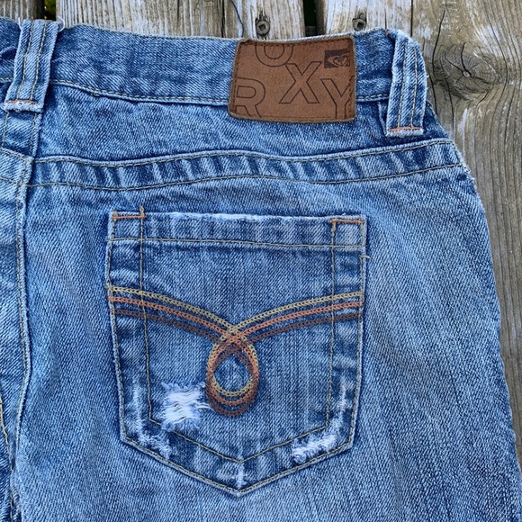 Roxy | Distressed jeans - Picture 7 of 10